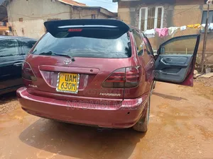Toyota Harrier 3.0 V6 2004 Red