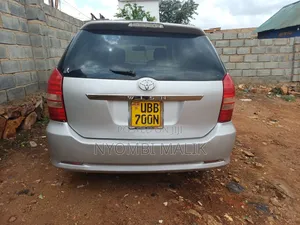 Toyota Wish 2005 Silver