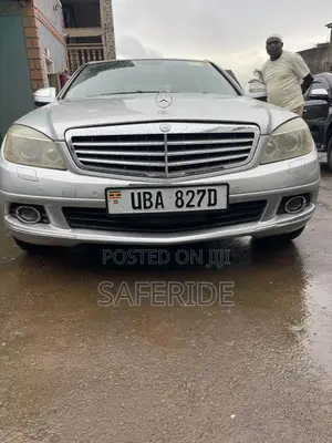 Mercedes-Benz C200 2011 Silver
