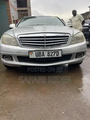 Mercedes-Benz C200 2011 Silver