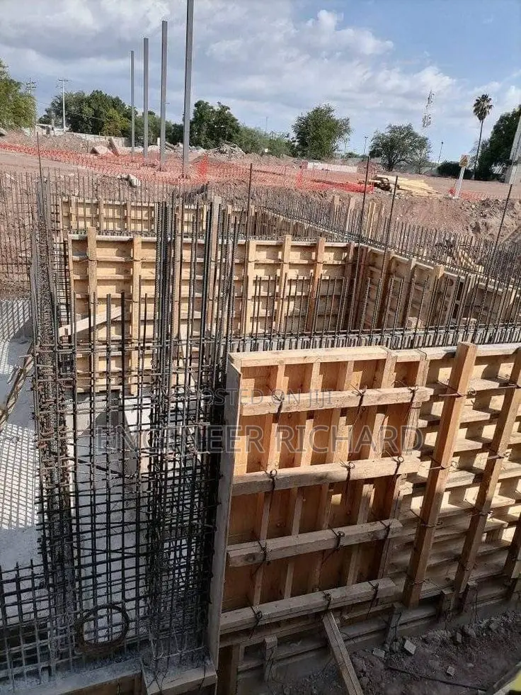 Specialist in Pillar Form Work and Solid Walls