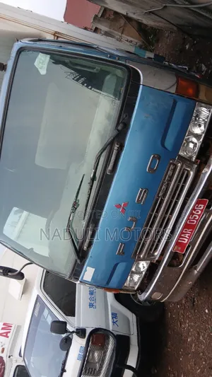 Mmitsubish Fuso