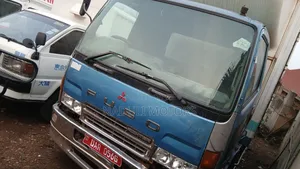 Mmitsubish Fuso