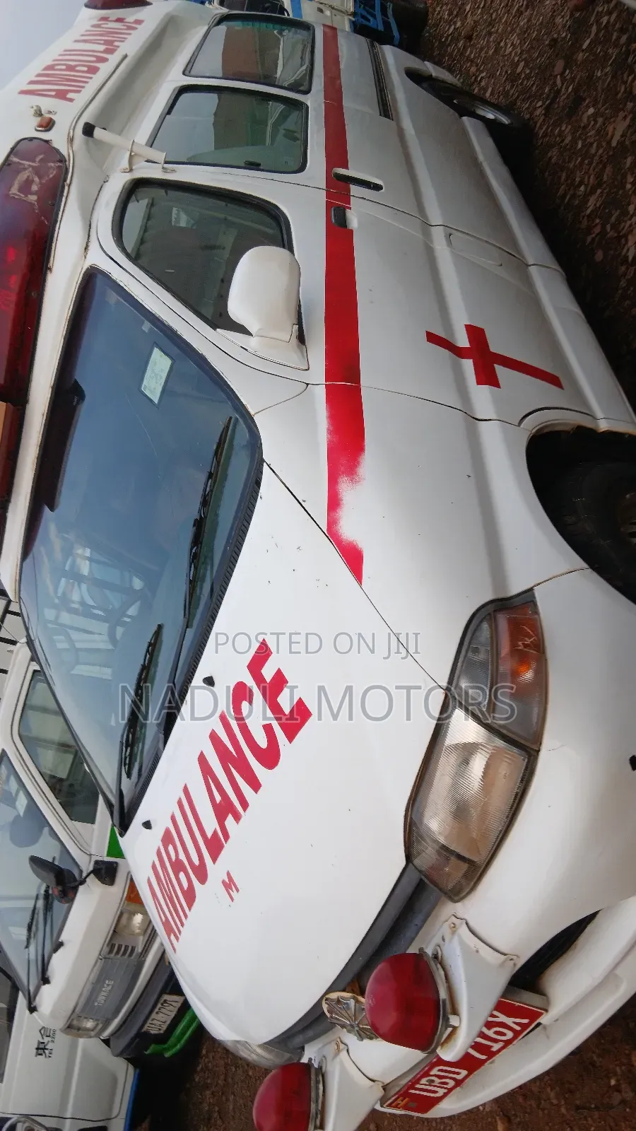 Toyota Regius 1999 White