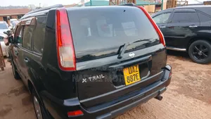 Nissan X-Trail 2004 Black