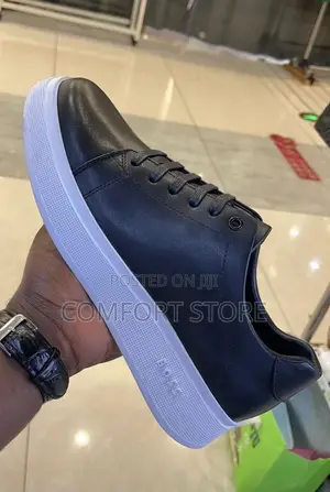 Unisex Sneakers