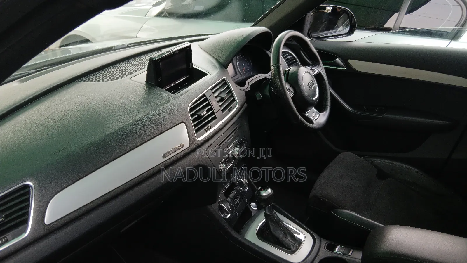 Audi Q3 2015 Silver