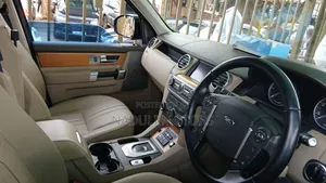 Land Rover Discovery 2015 Black
