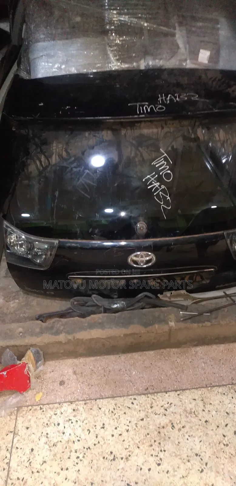 Japan Used Car Boot for Harria Kawundo