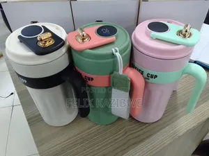 Coffee Travel Mug With Touch Screen Digital Temperature.