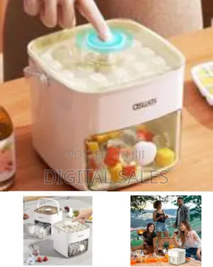 Manual Press-Type Ice Cube Maker and Storage Container