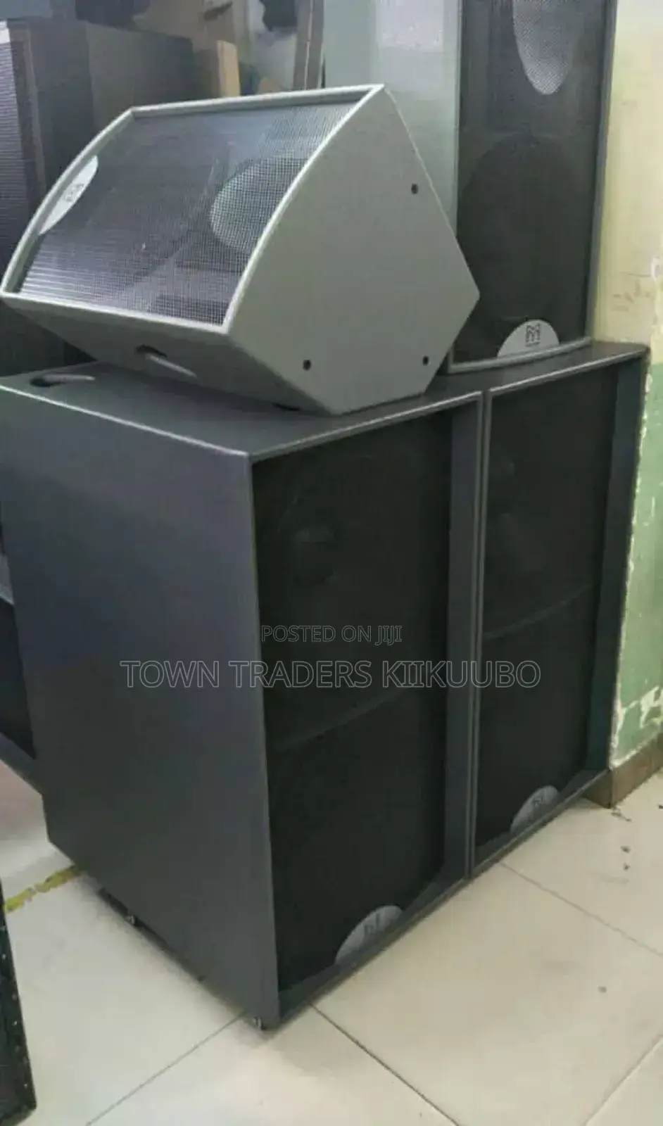 Double Base Speaker Martin Audio