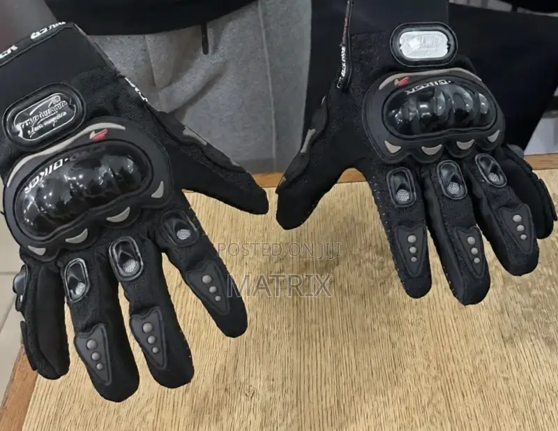 Riding Gloves