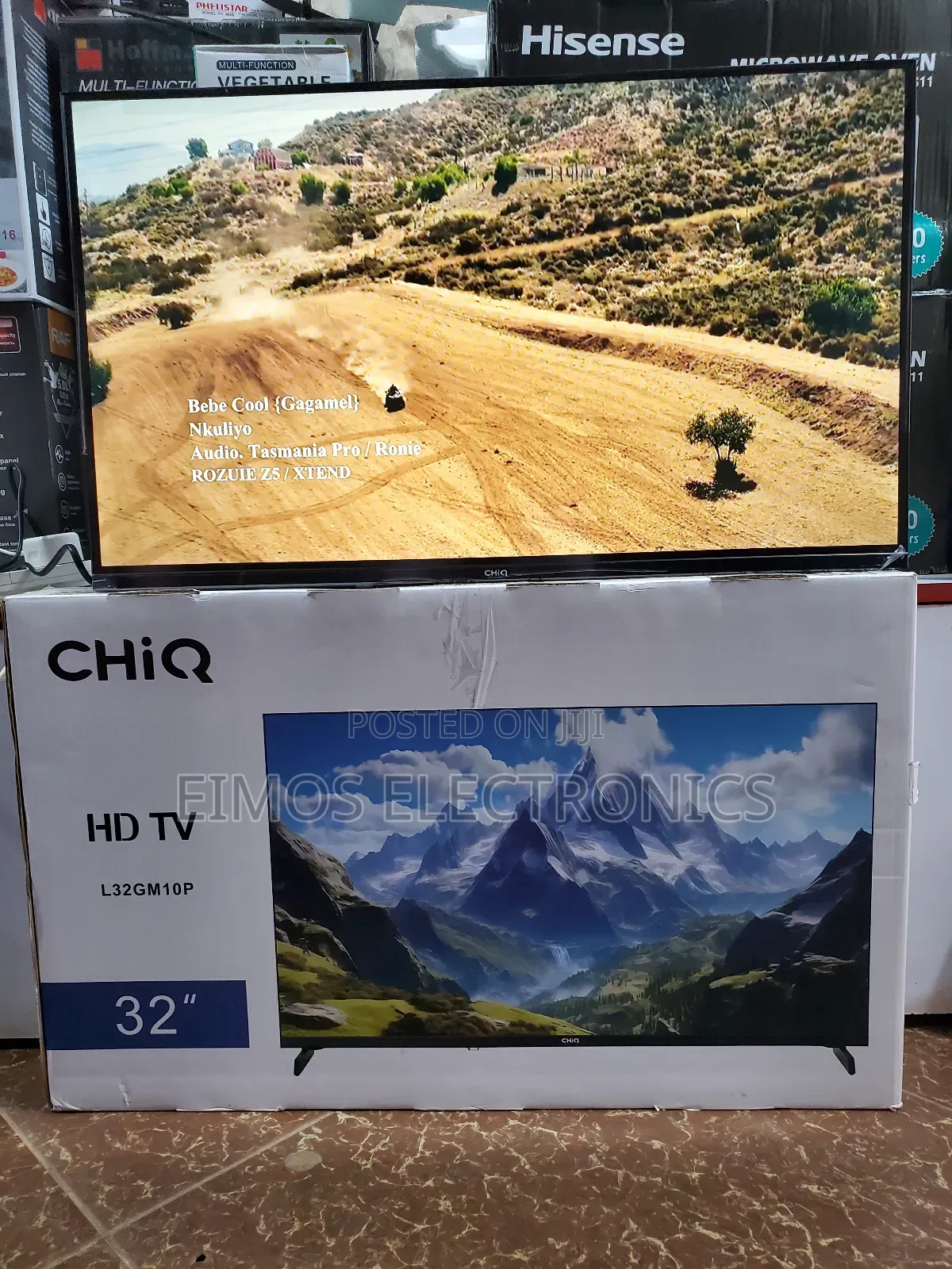 32 Inches Led Chiq Flat Screen Tv Set