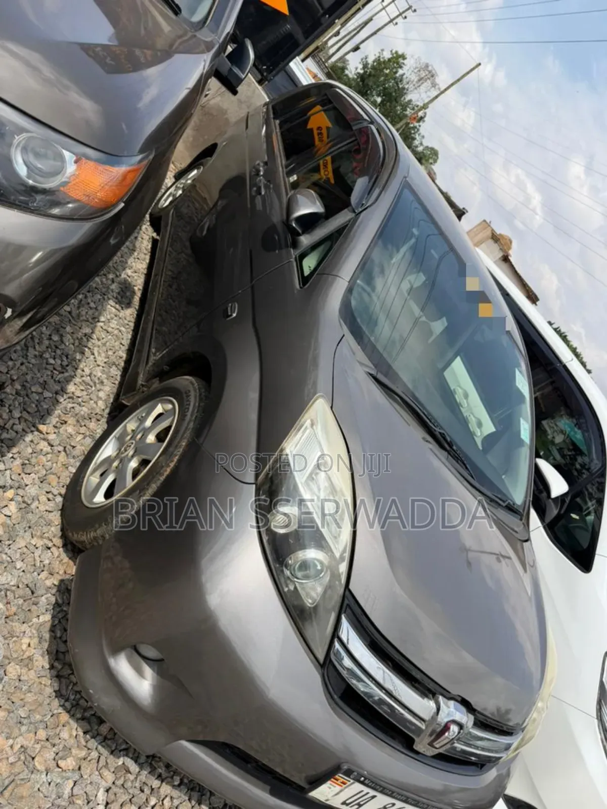 Toyota ISIS 1.8 Platana 2WD 2011 Gray