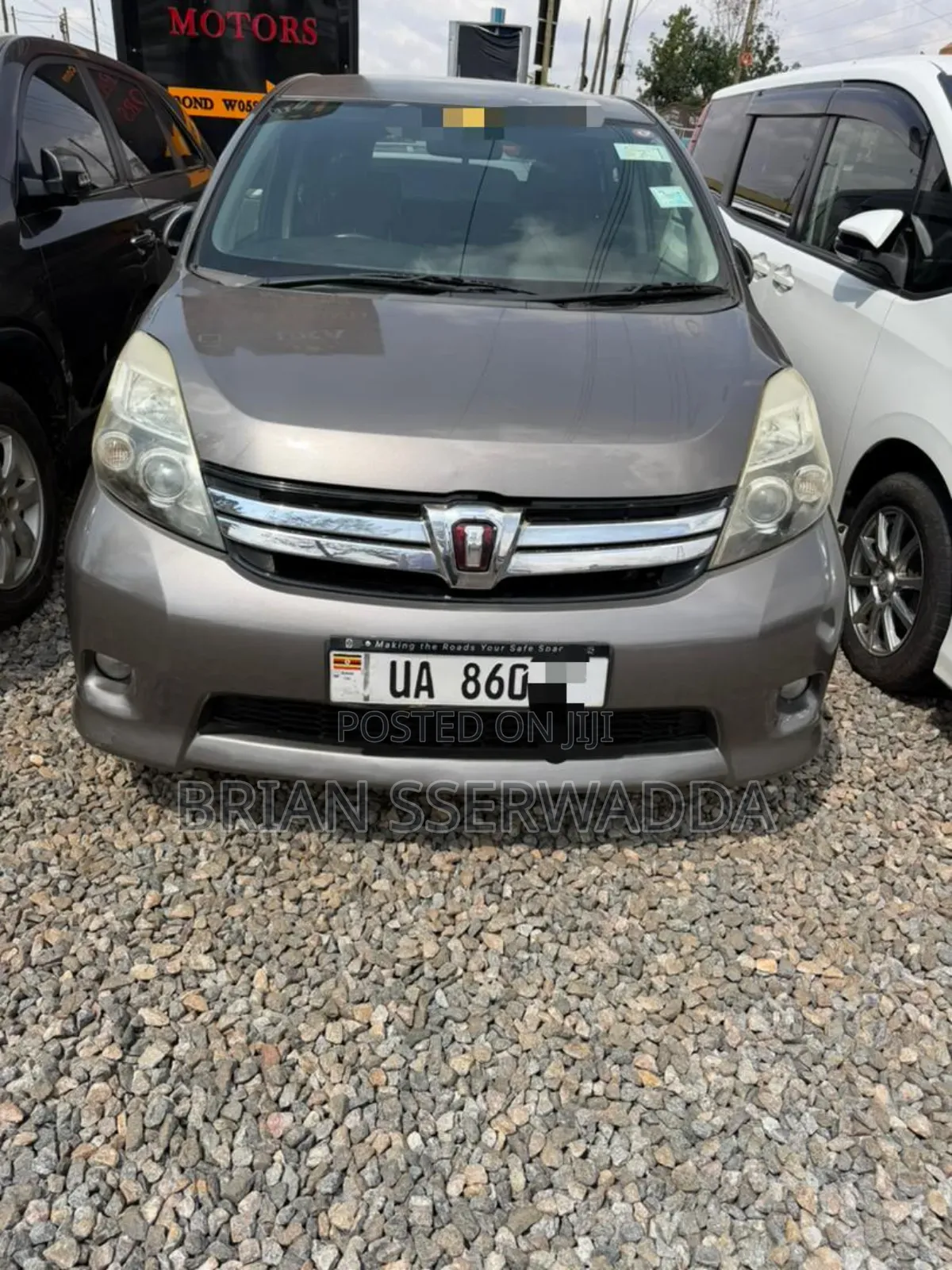 Toyota ISIS 1.8 Platana 2WD 2011 Gray