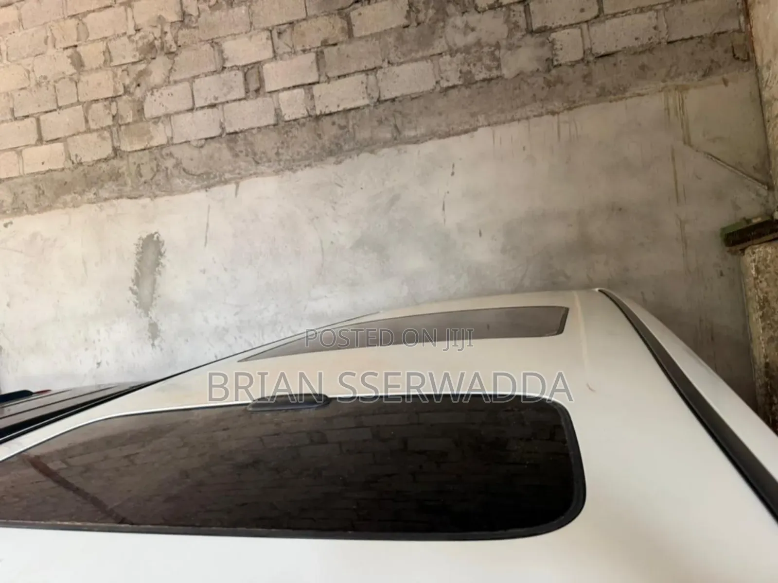 Toyota Alphard 2.4 Petrol FWD 2011 White