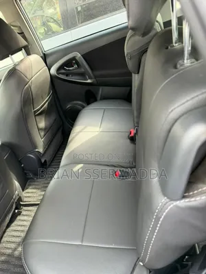 Toyota Vanguard 2011 Black