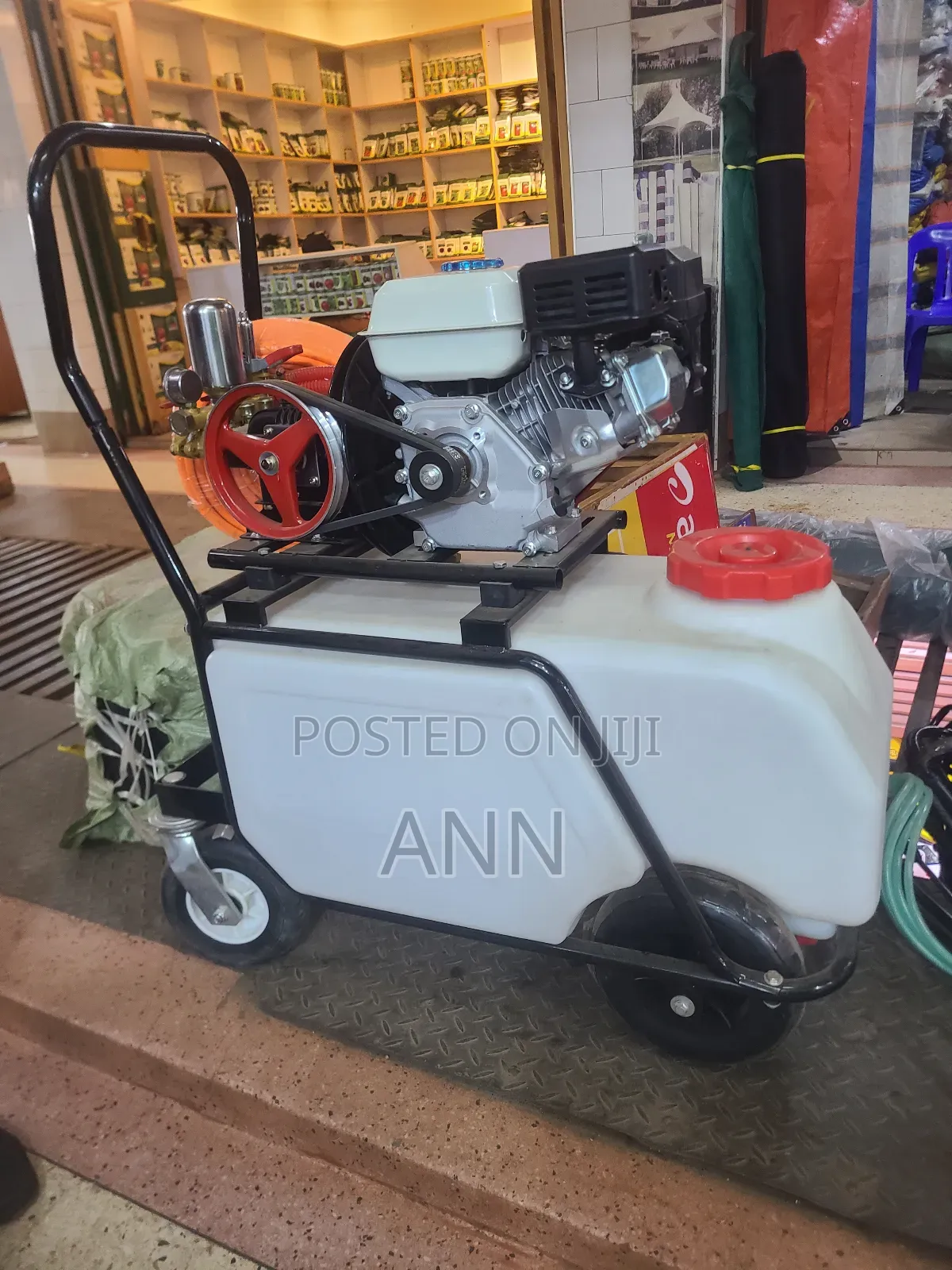 Gasoline Power Sprayer With 100 Litre Capacity