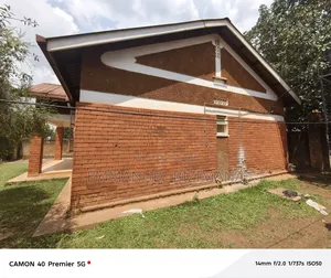 3bdrm House in Wemac, Central Division for sale