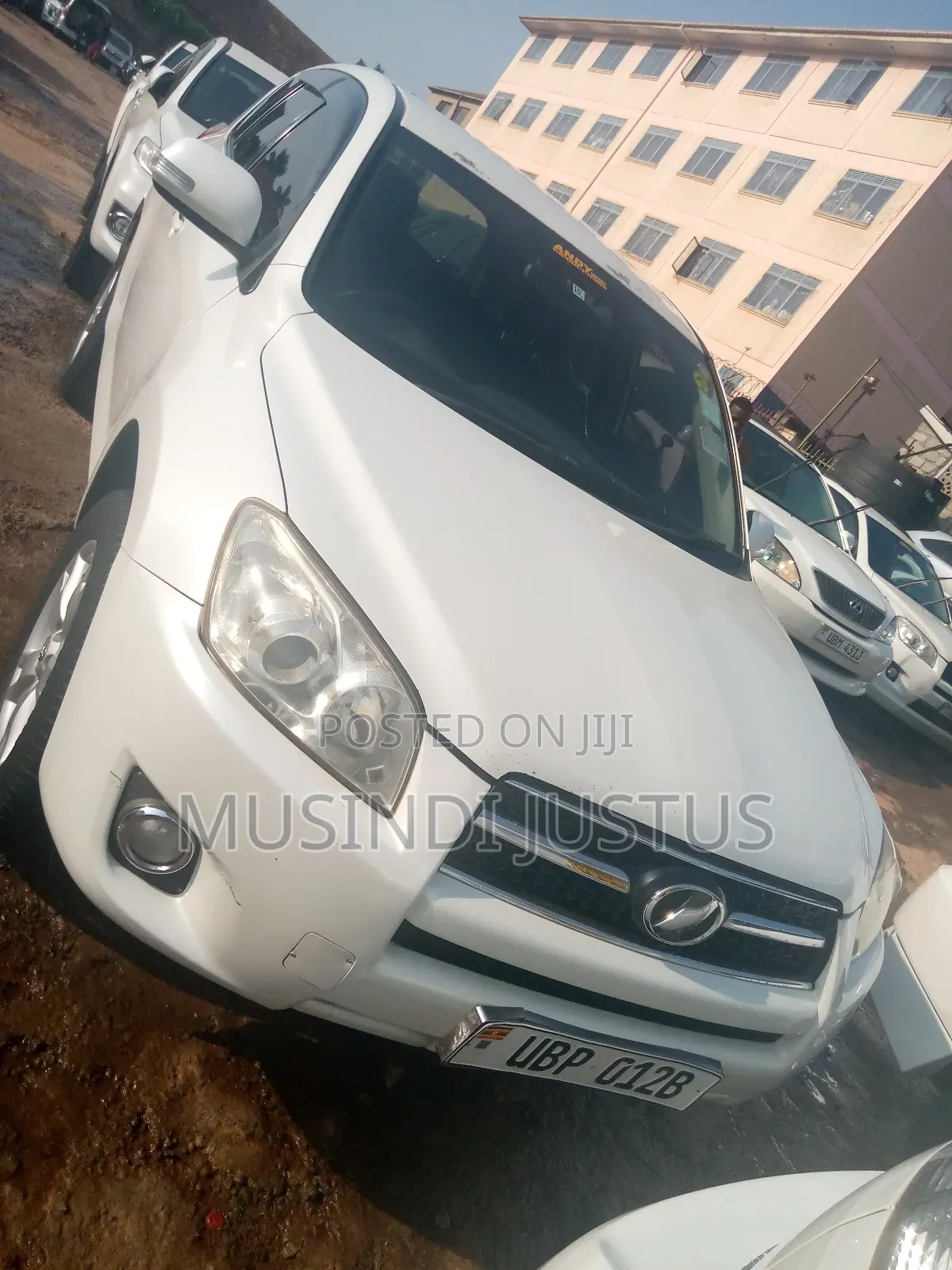 Toyota RAV4 2010 White