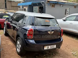 Mini Cooper 2014 Blue