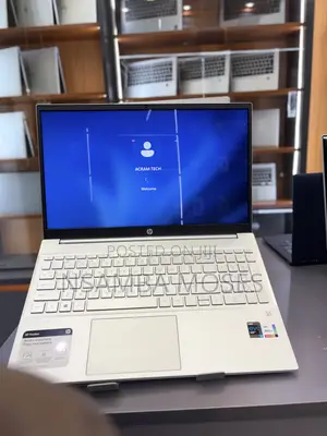 Laptop HP Envy 15-ep0xxx 16GB Intel Core i5 SSD 512GB