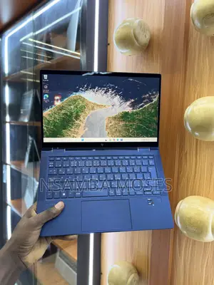 Laptop HP Dragonfly G2 16GB Intel Core i7 SSD 512GB