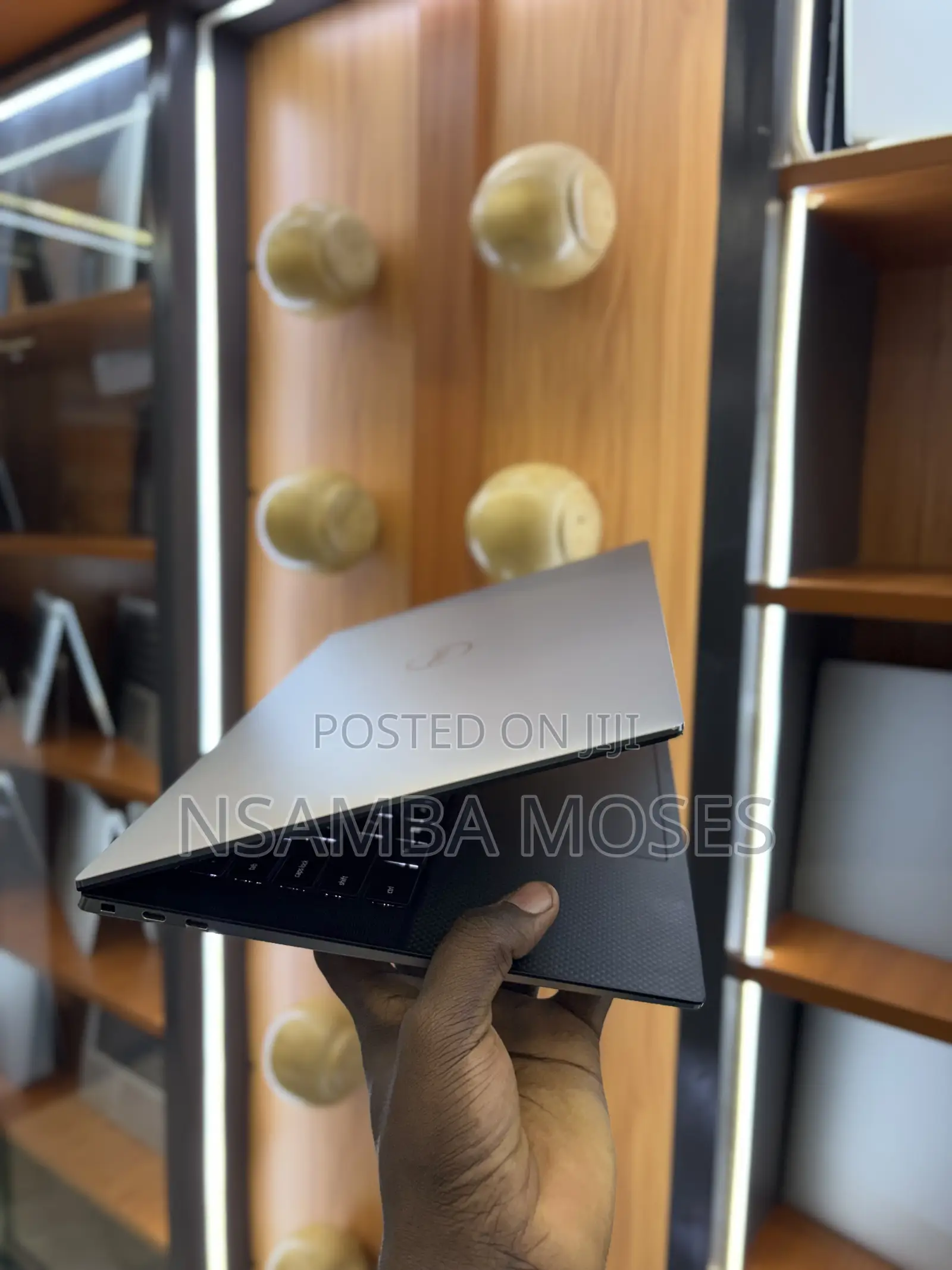 Laptop Lenovo LOQ 15AHP10 16GB Intel Core i5 SSD 512GB