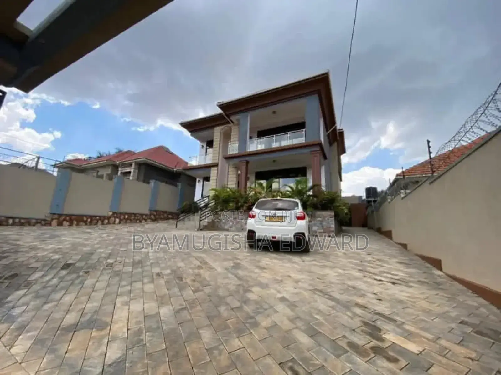 4bdrm House in Standalone Kisaasi, Central Division for rent