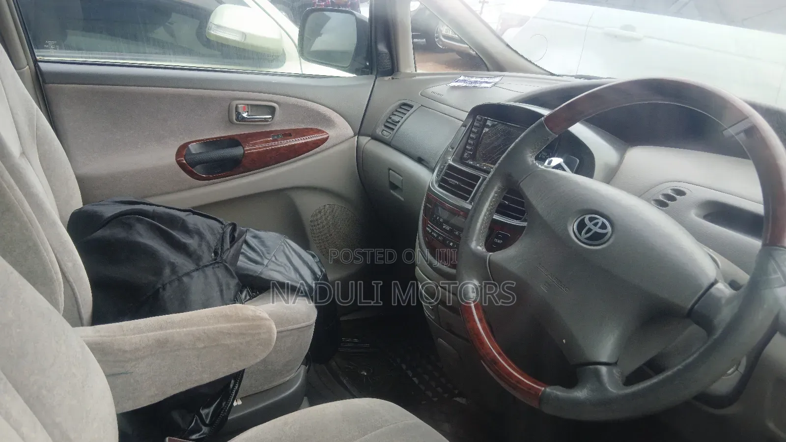 Toyota Estima 2007 White