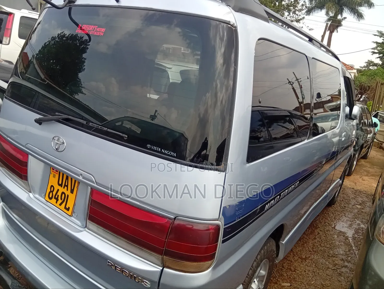 Toyota Regius 1999 Blue