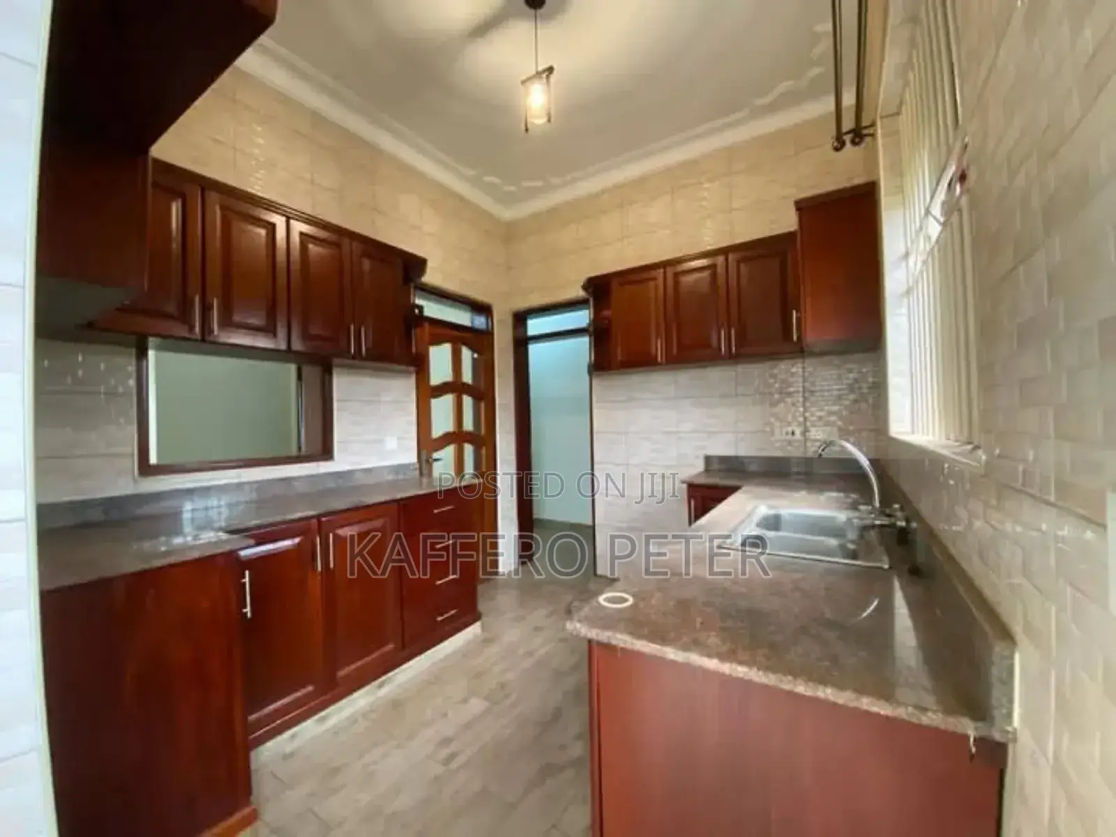 2bdrm House in Kisaasi, Central Division for rent