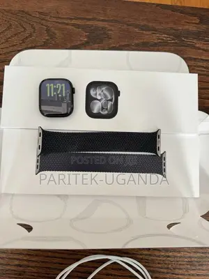Apple Watch Series 11 - 46 Mm Jet Black Aluminum GPS Braided Solo Loop