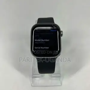 Apple Watch Series 11 42mm Silver Aluminum Black Sport Band