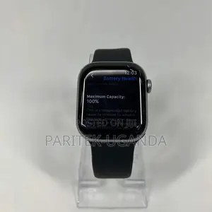 Apple Watch Series 11 42mm Silver Aluminum Black Sport Band