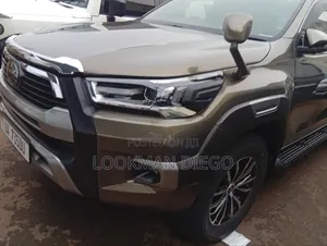 Toyota Hilux 2.8 Diesel 2020 Green