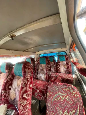Toyota HiAce 2003 White