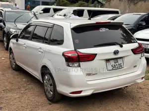 Toyota Corolla Fielder 2016 White