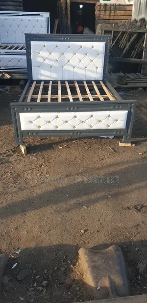 5x6 Wooden Bed