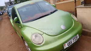 Volkswagen Beetle 2004 Green