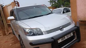 Toyota Corolla Rumion 2010 Silver