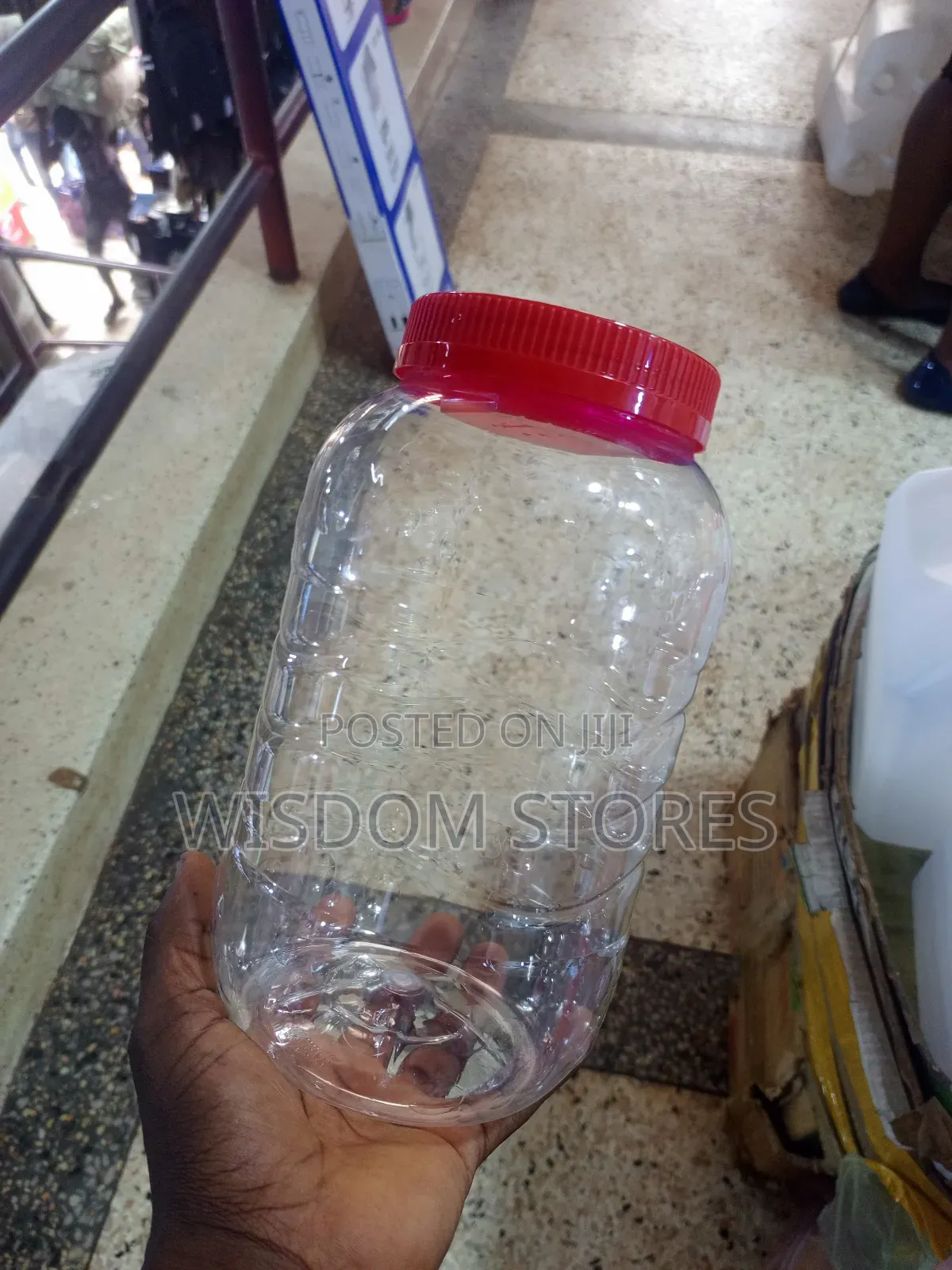 Clear Plastic Pet Jar