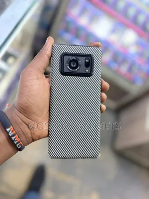 Sharp Aquos R6 128 GB
