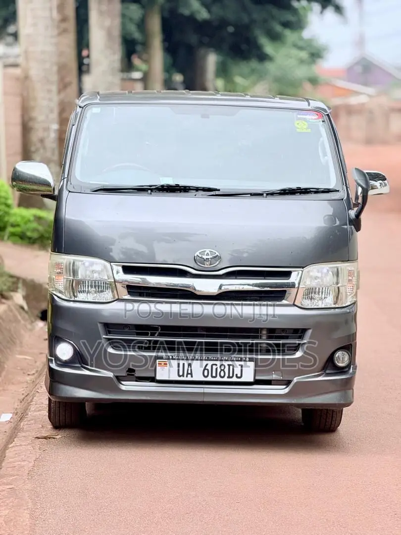 Toyota HiAce 2013 Grey