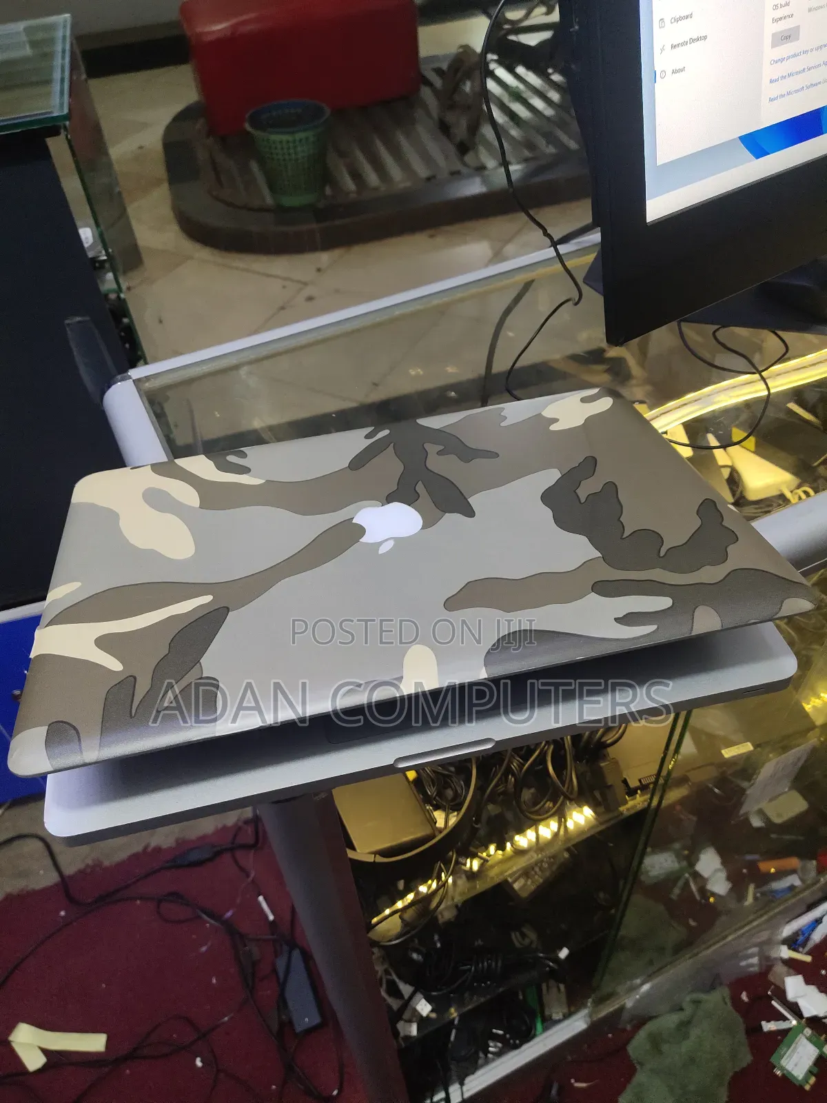 Laptop Apple MacBook 2010 4GB Intel Core i7 HDD 250GB