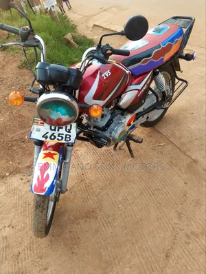 TVS HLX 125 2023 Red