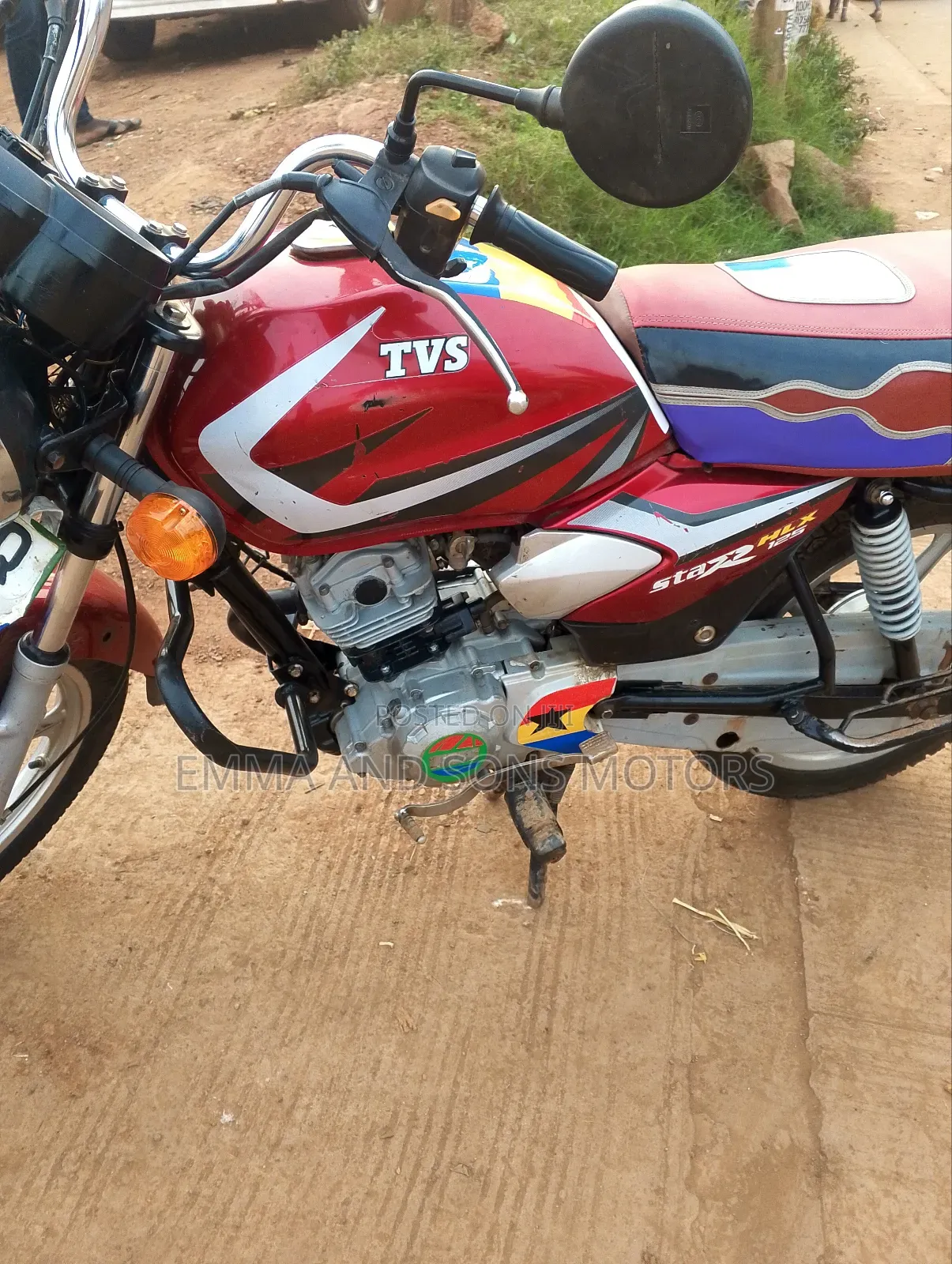 TVS HLX 125 2023 Red