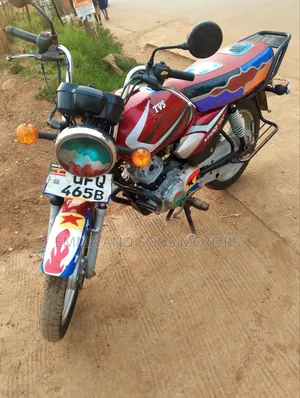 TVS HLX 125 2023 Red