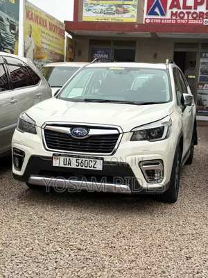 Subaru Forester 2018 White